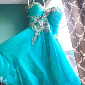 Turquoise prom dress OFFERS WELCOMED!!👍